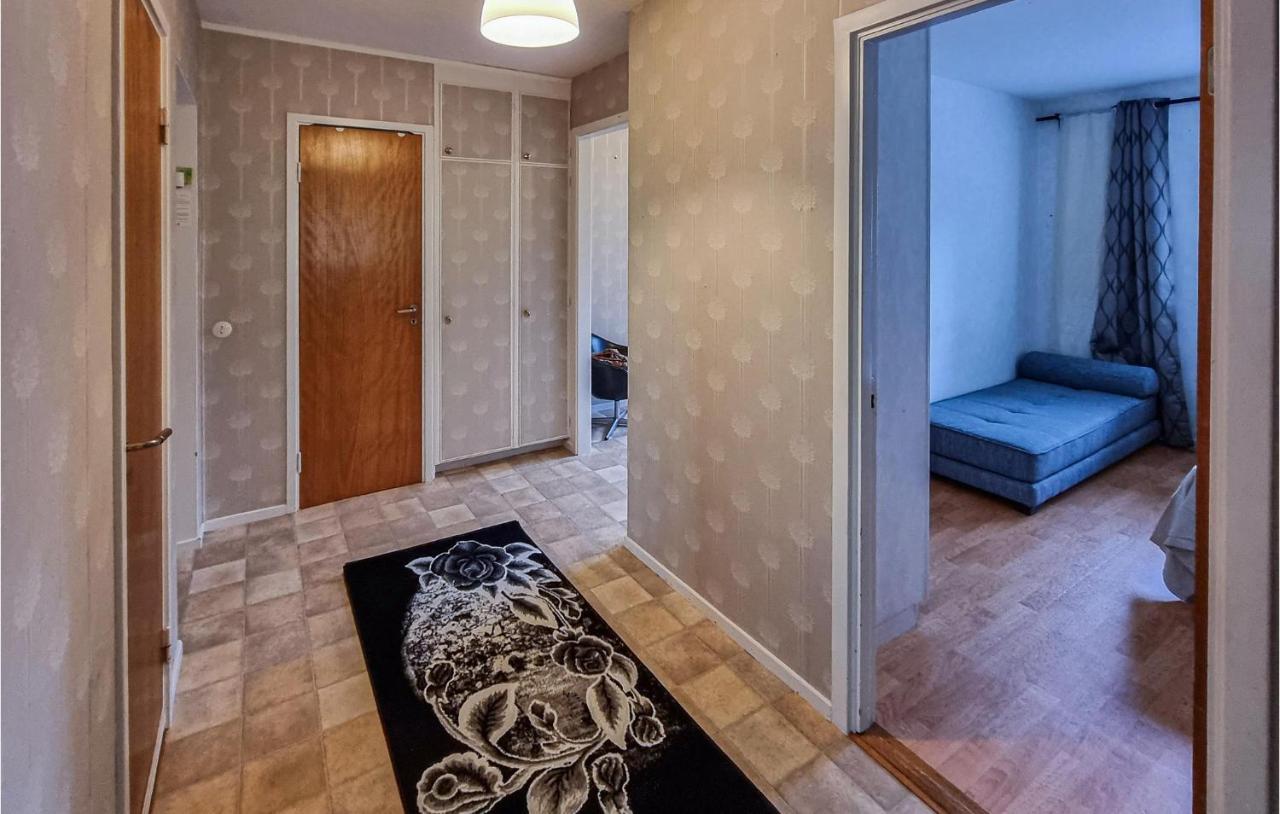 2 Bedroom Stunning Apartment In Asensbruk Exterior photo